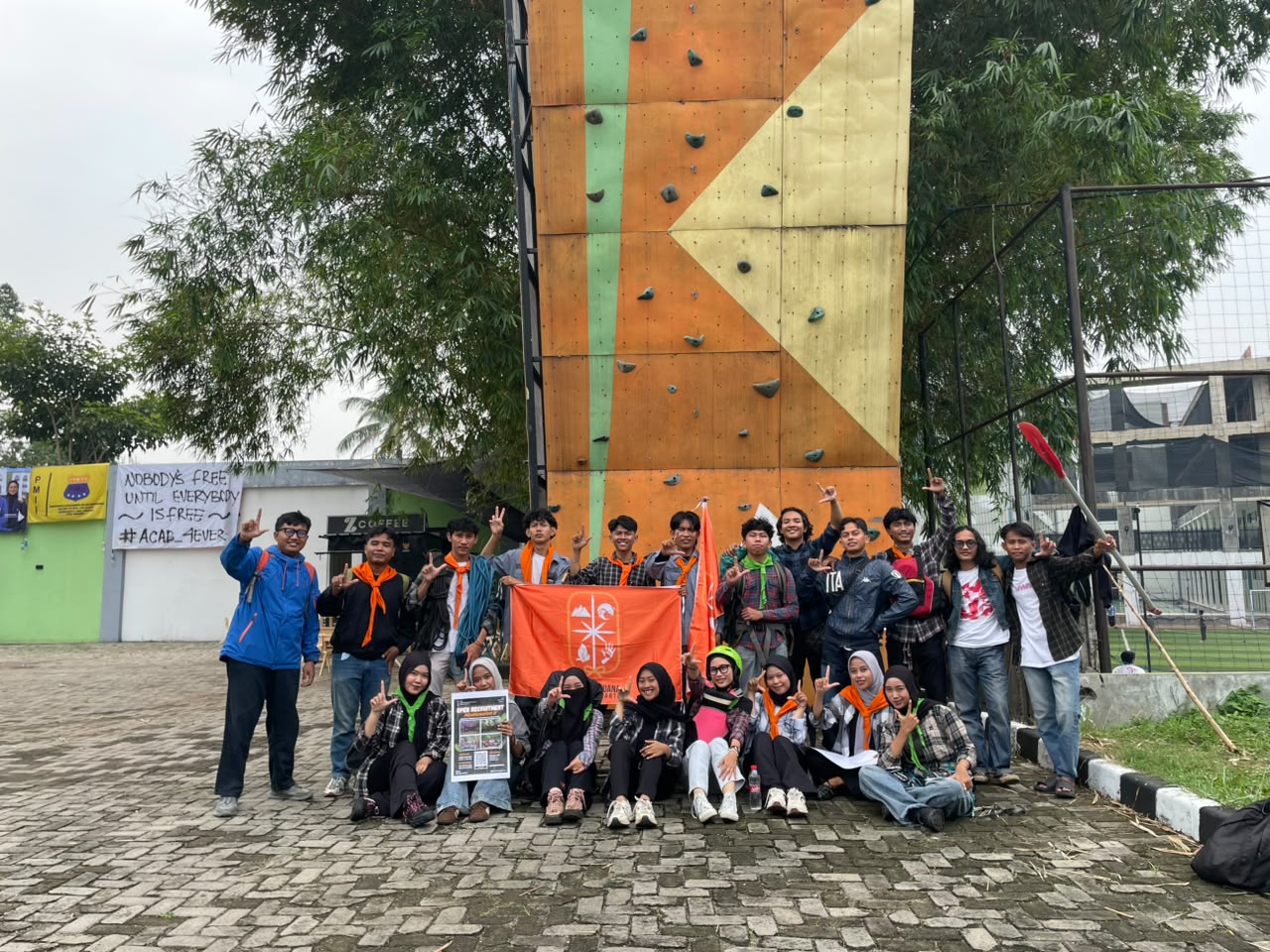 WALL CLIMBING