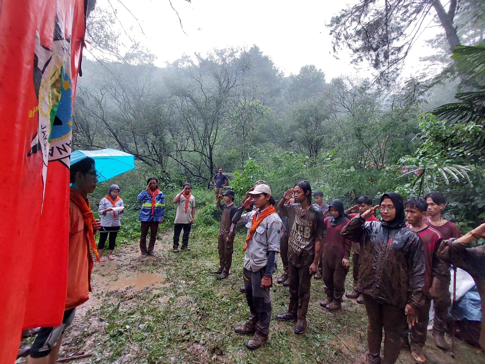 GUNUNG HUTAN